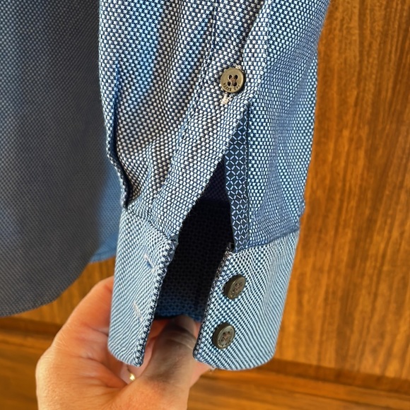 Ted Baker Endurance Blue Textured Long Sleeve Cuff Button Down Shirt Sz M - Picture 5 of 10